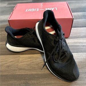Lane Eight Relay Trainer RT1100 size 8 Unisex Sizing